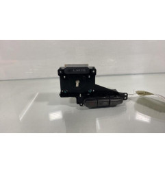 Bouton de warning TOYOTA YARIS 1