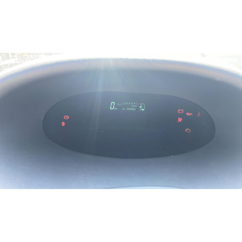 Bouton de warning TOYOTA YARIS 1 Photo n°6