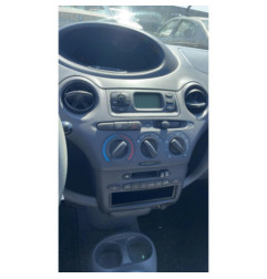 Bouton de warning TOYOTA YARIS 1
