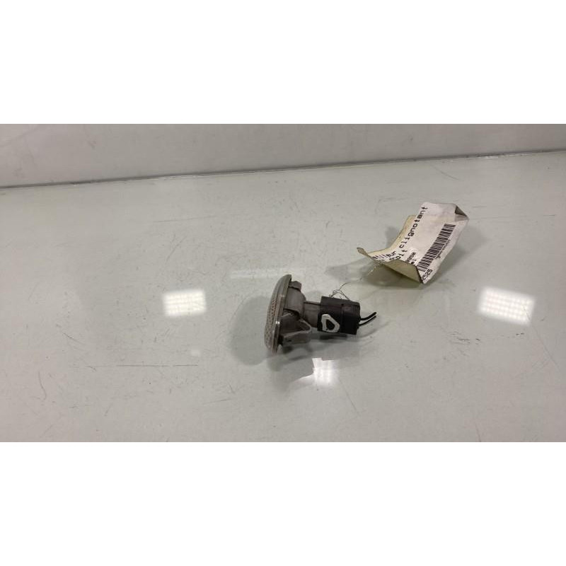 Repetiteur clignotant avant droit  (Feux) MAZDA 2 1 Photo n°2