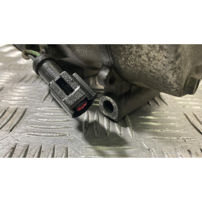 Compresseur clim MAZDA 2 1 Photo n°3