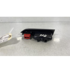 Interrupteur de leve vitre arriere droit RENAULT LAGUNA 1