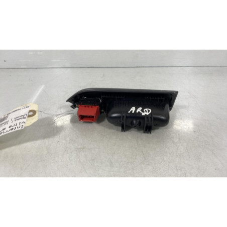 Interrupteur de leve vitre arriere droit RENAULT LAGUNA 1