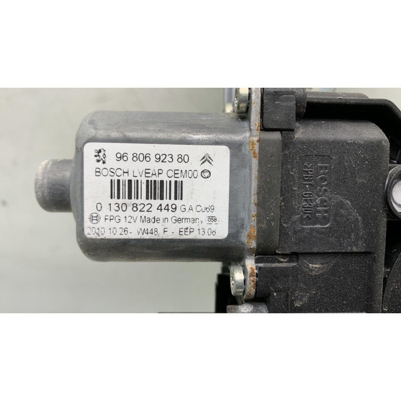 Leve vitre electrique arriere gauche PEUGEOT 308 1 SW Photo n°2