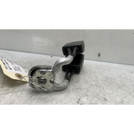 Attache ceinture arriere gauche SEAT IBIZA 4 Photo n°1