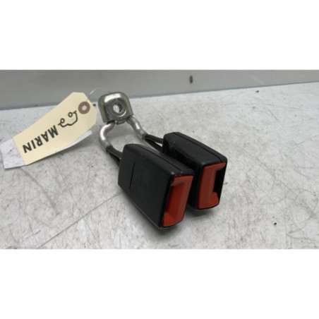 Attache ceinture arriere gauche SEAT IBIZA 4
