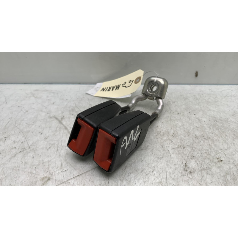 Attache ceinture arriere gauche SEAT IBIZA 4 Photo n°3