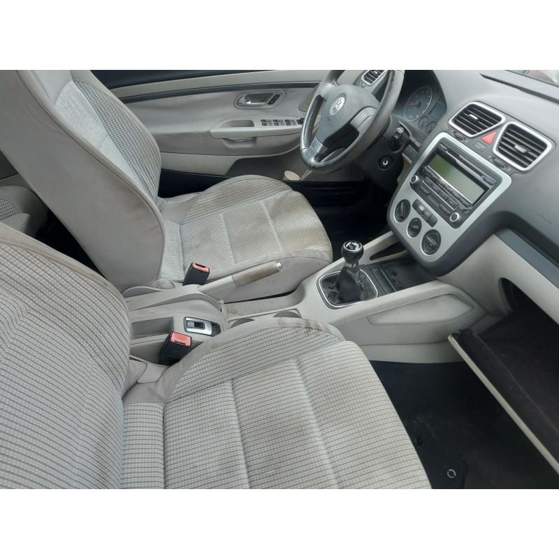 Pare boue avant gauche VOLKSWAGEN EOS Photo n°5