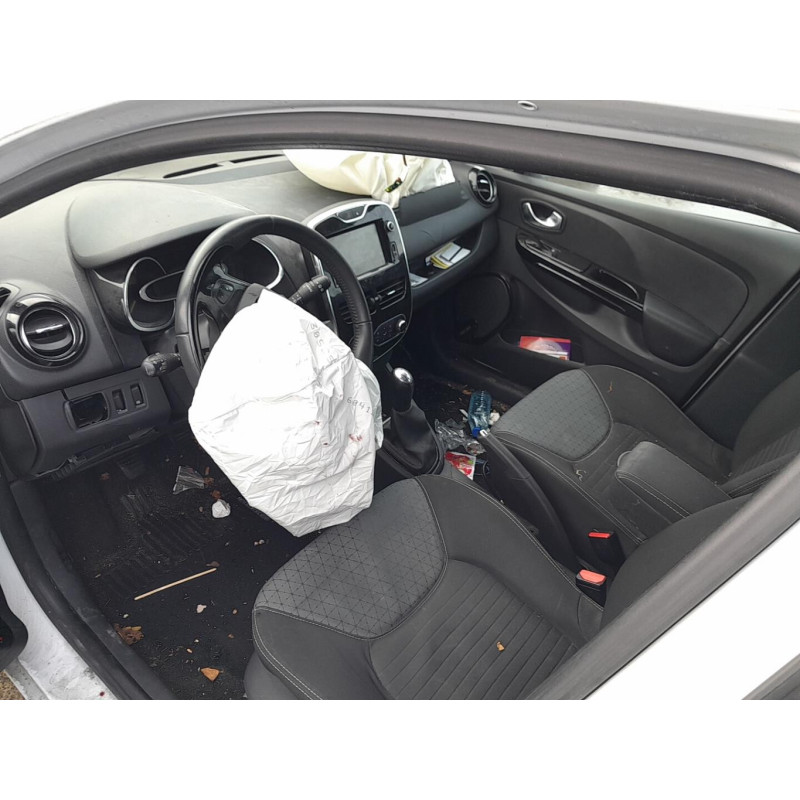 Feu arriere secondaire droit (feux) RENAULT CLIO 4 Photo n°7