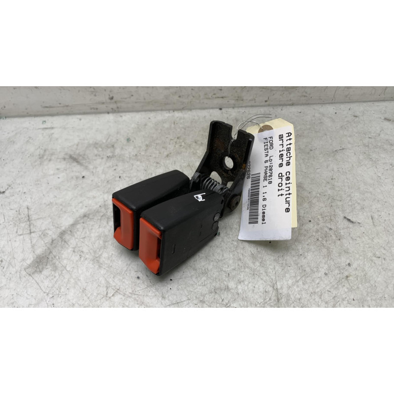 Attache ceinture arriere droit FORD FIESTA 6 Photo n°3