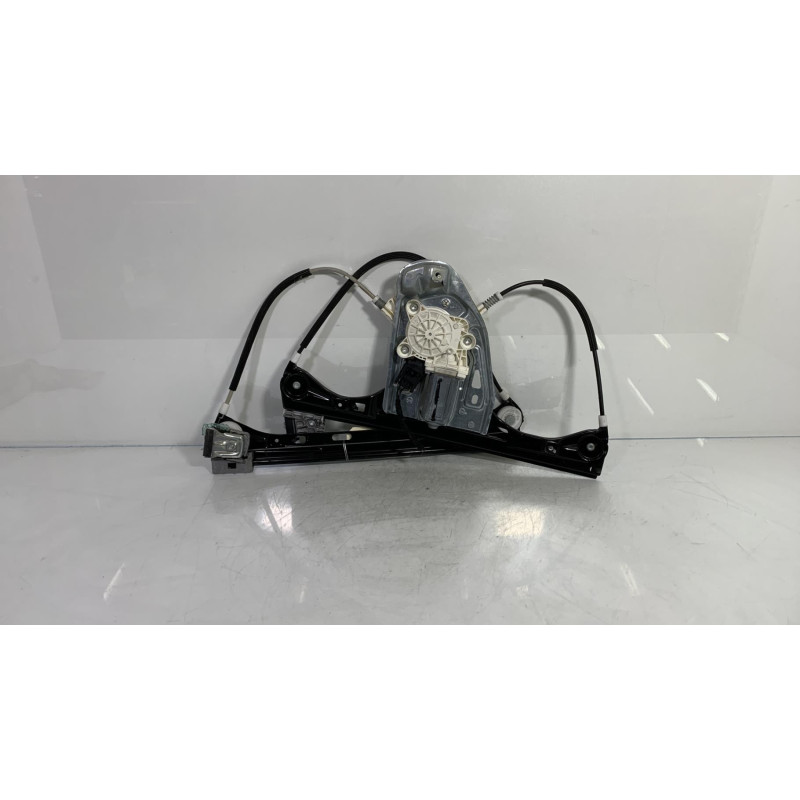 Leve vitre electrique avant droit MERCEDES CLASSE CLC 203 Photo n°1