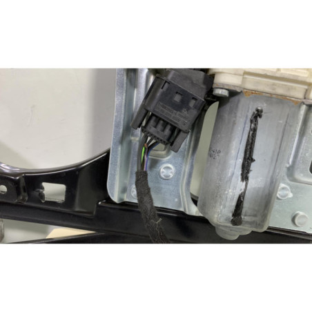 Leve vitre electrique avant droit MERCEDES CLASSE CLC 203