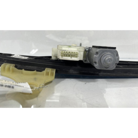 Leve vitre electrique avant droit RENAULT CLIO 5 Photo n°1