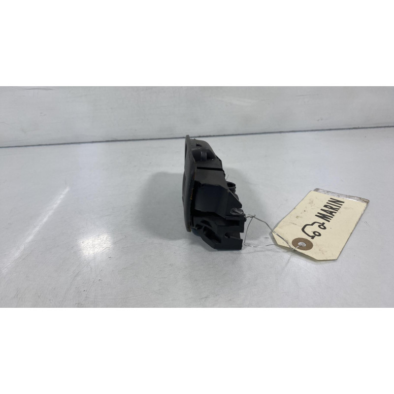 Poignee interieur arriere droit TOYOTA YARIS 2 Photo n°1