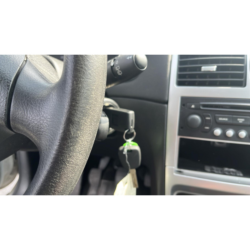 Pretensionneur de ceinture avant droit PEUGEOT 307 Photo n°4