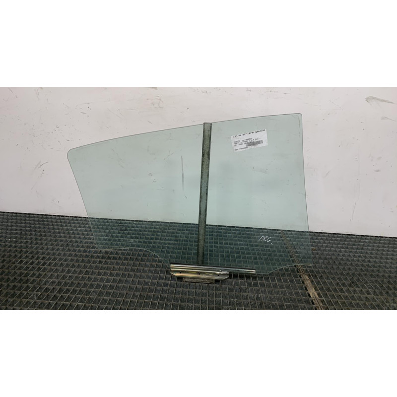 Vitre arriere gauche TOYOTA YARIS 3 Photo n°3