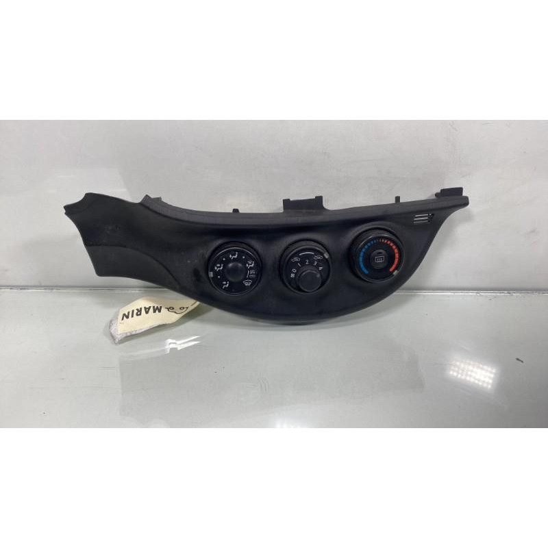 Commande chauffage TOYOTA YARIS 3 Photo n°1