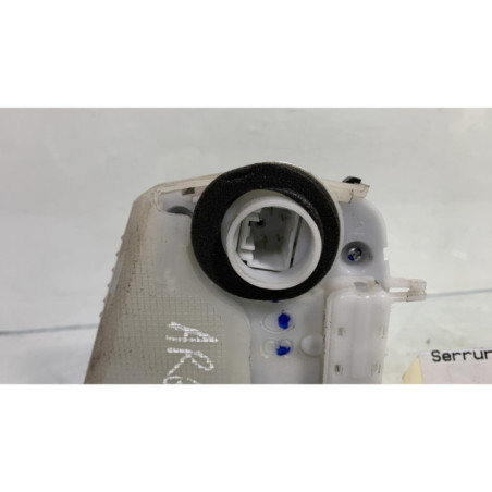 Serrure arriere gauche TOYOTA YARIS 3