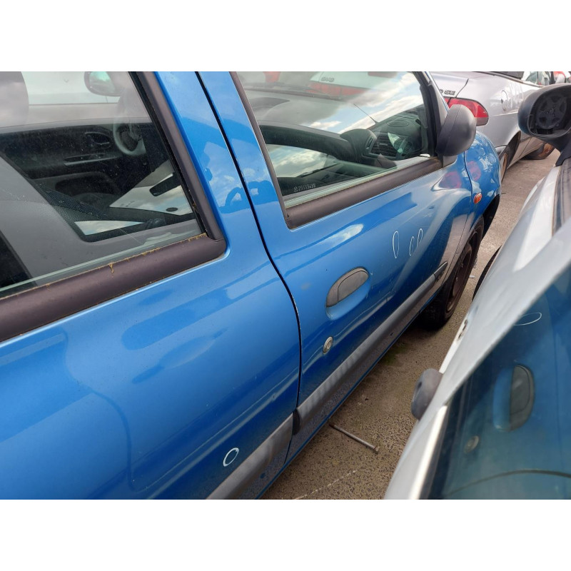 Pretensionneur de ceinture arriere gauche RENAULT CLIO 2 Photo n°8