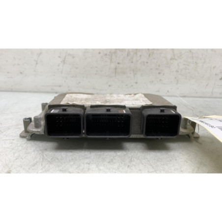 Calculateur moteur PEUGEOT 307