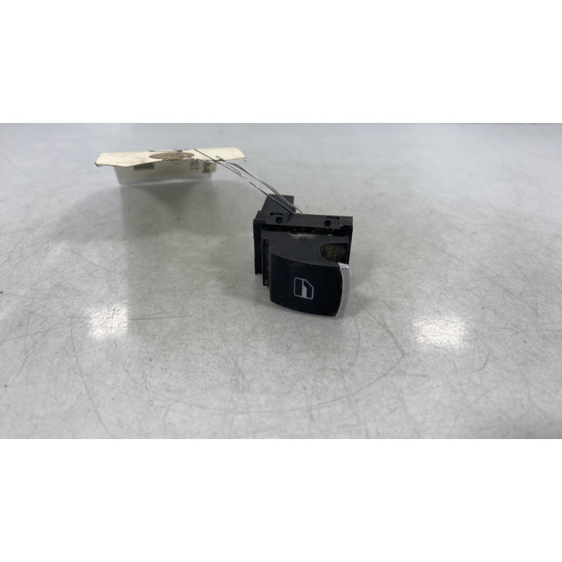Interrupteur de leve vitre arriere droit VOLKSWAGEN TOUAREG 2 Photo n°1