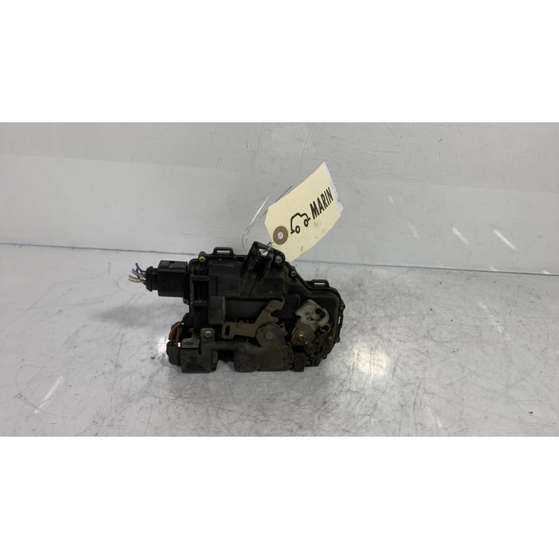 Serrure avant droit VOLKSWAGEN NEW BEETLE 1 Photo n°1