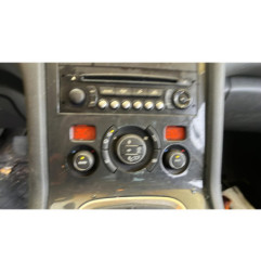 Bouton de warning PEUGEOT 5008 1