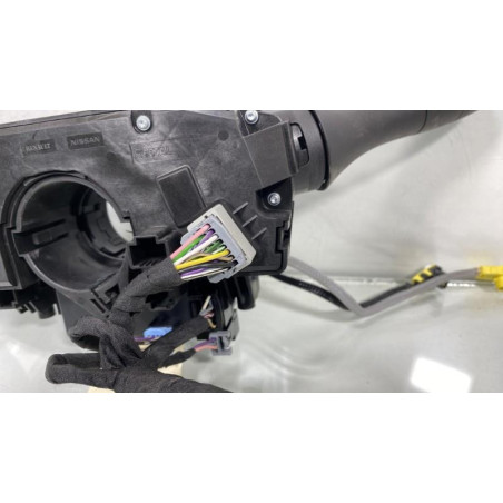 Com (Bloc Contacteur Tournant+Commodo Essuie Glace+Commodo Phare) RENAULT CLIO 5