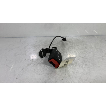 Attache ceinture arriere droit AUDI A1 1