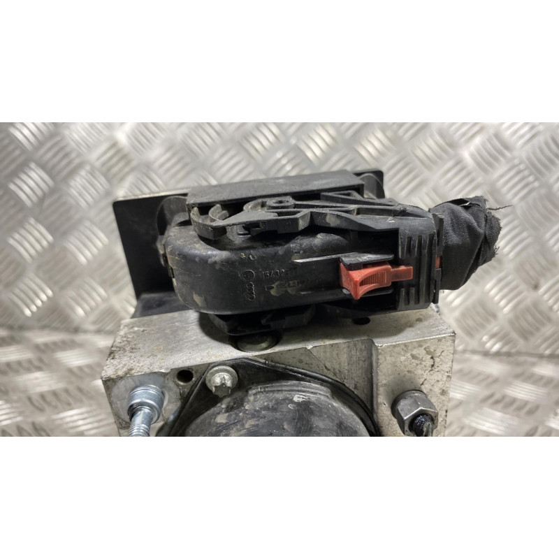 Bloc ABS (freins anti-blocage) AUDI A1 1 Photo n°4