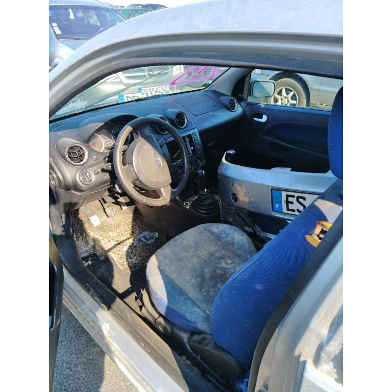 Feu arriere principal gauche (feux) FORD FIESTA 5 Photo n°6