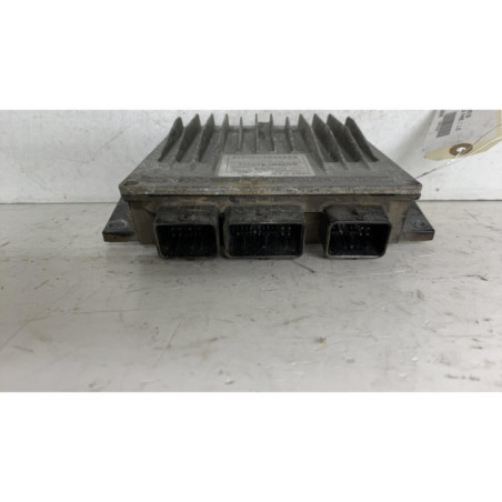 Calculateur moteur RENAULT CLIO 2 CAMPUS Photo n°1