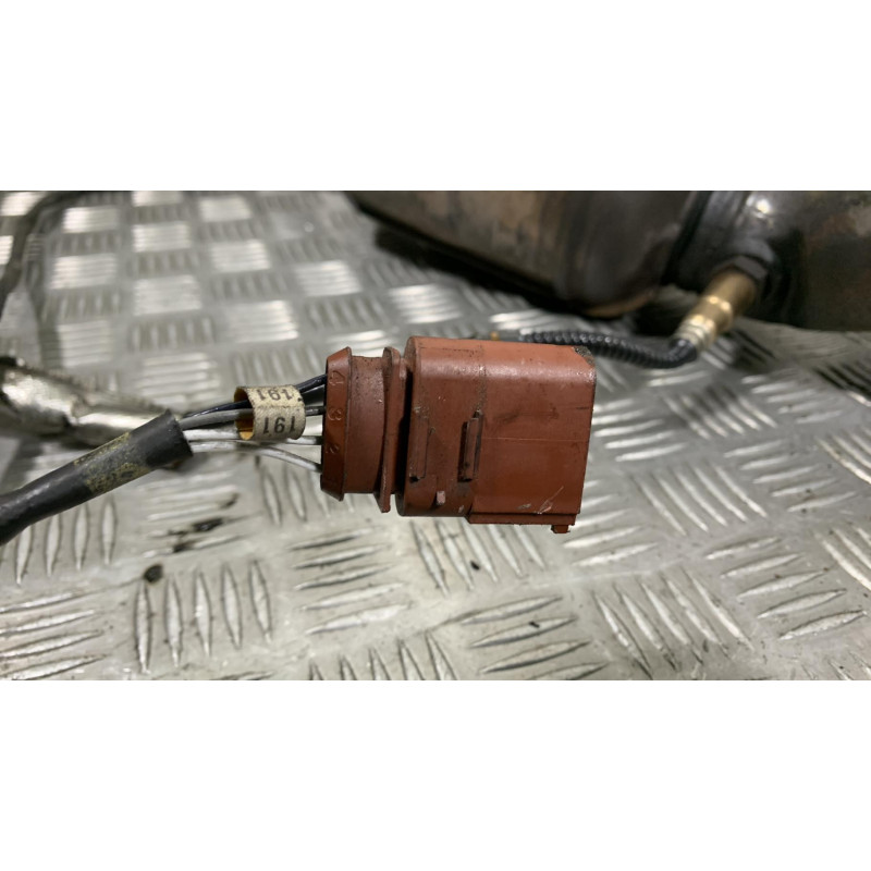 Catalyseur (echappement) VOLKSWAGEN PASSAT 4 Photo n°1