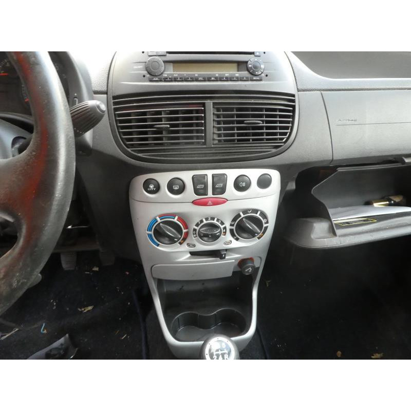 Serrure avant gauche FIAT PUNTO 2 Photo n°13