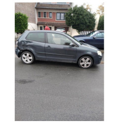 Serrure avant droit VOLKSWAGEN POLO 4