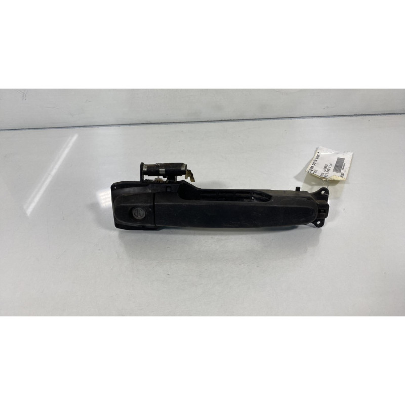 Poignee porte avant droit TOYOTA YARIS 2 Photo n°1