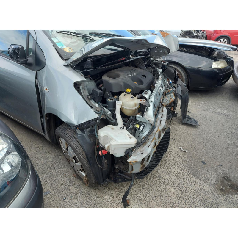 Vitre arriere droit TOYOTA YARIS 2 Photo n°14