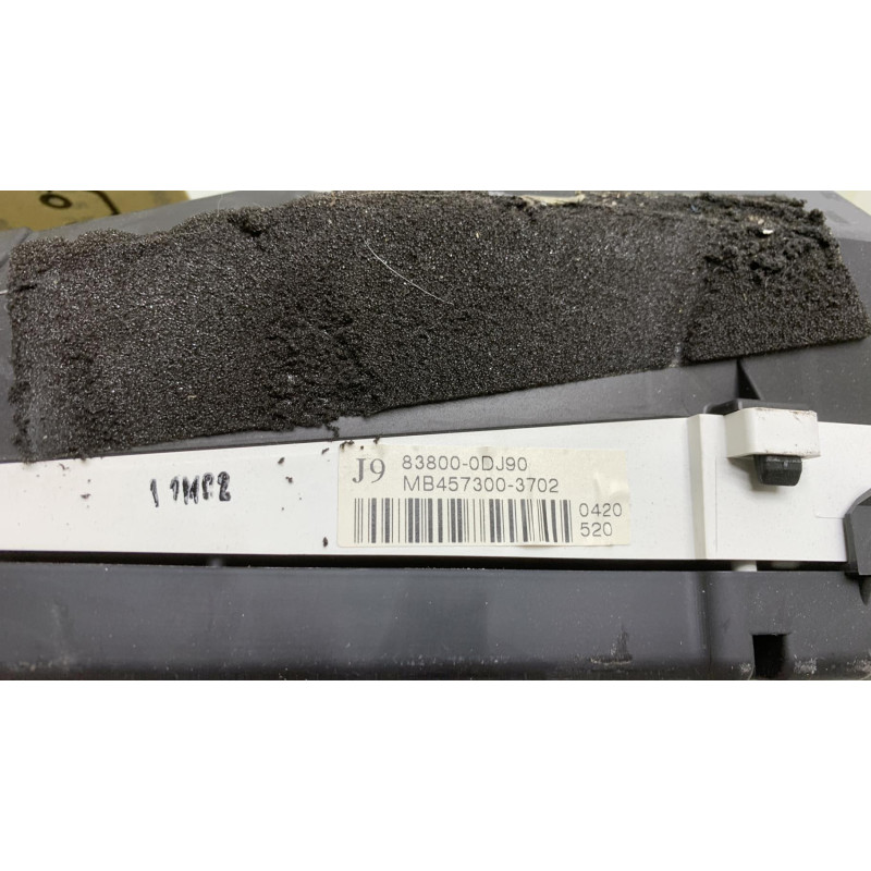 Compteur TOYOTA YARIS 2 Photo n°3