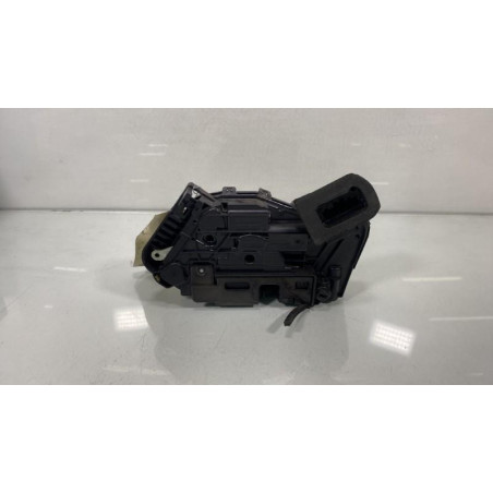 Serrure arriere droit VOLKSWAGEN POLO 6