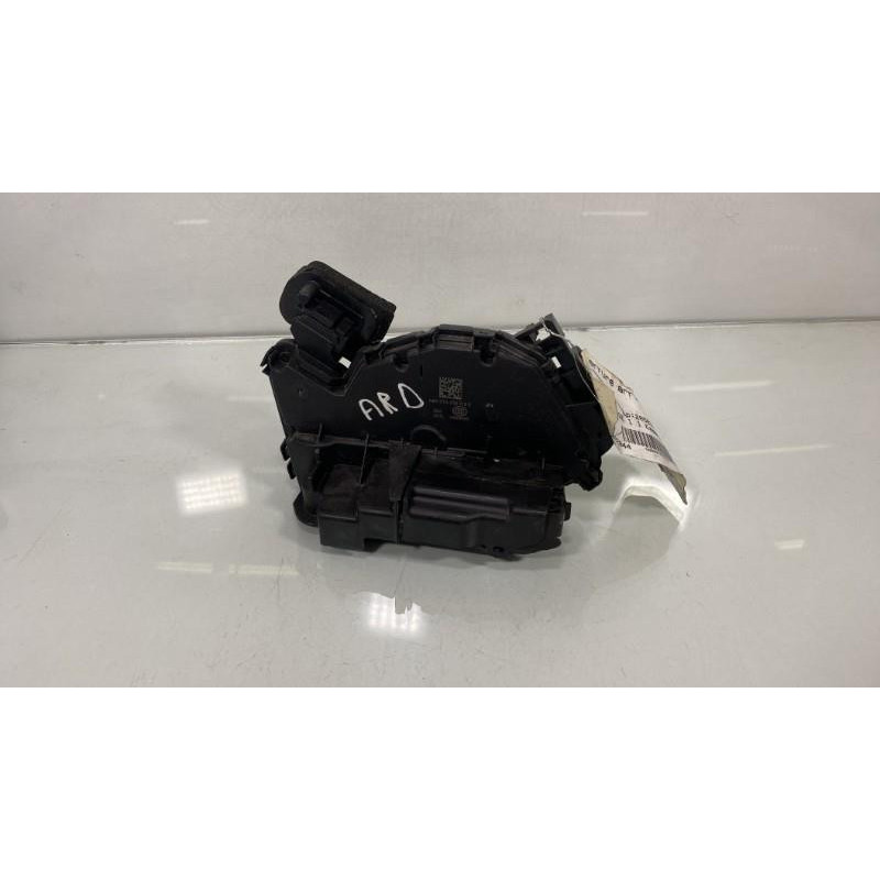 Serrure arriere droit VOLKSWAGEN POLO 6 Photo n°3
