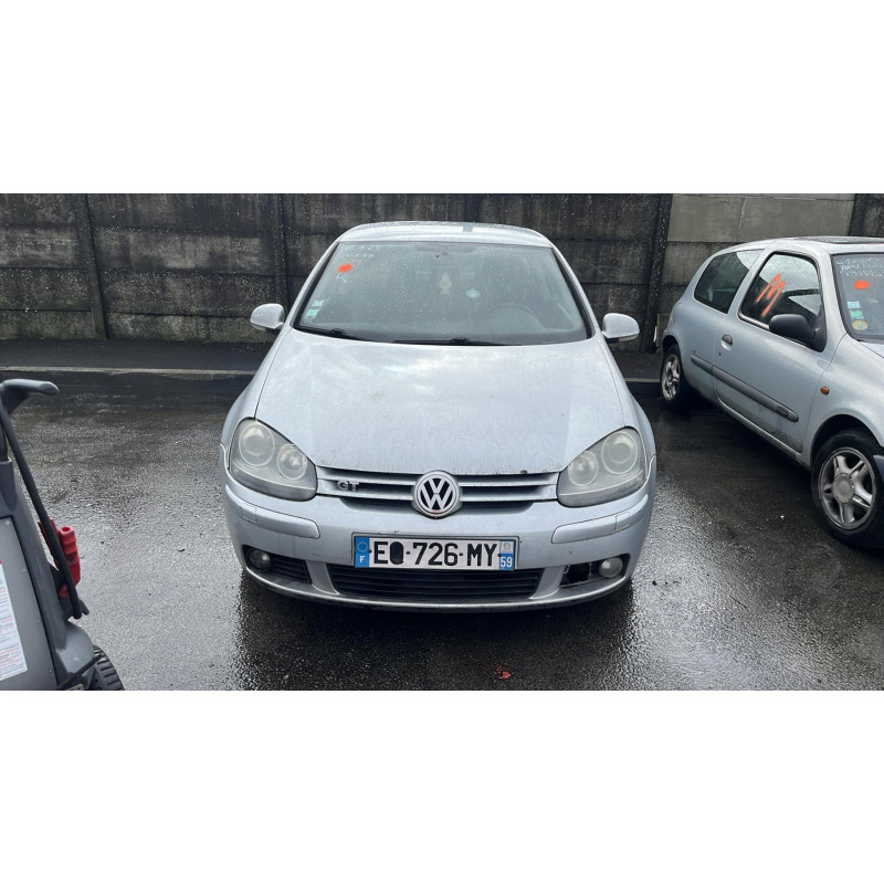 Feu arriere secondaire gauche (feux) VOLKSWAGEN GOLF 5 Photo n°4