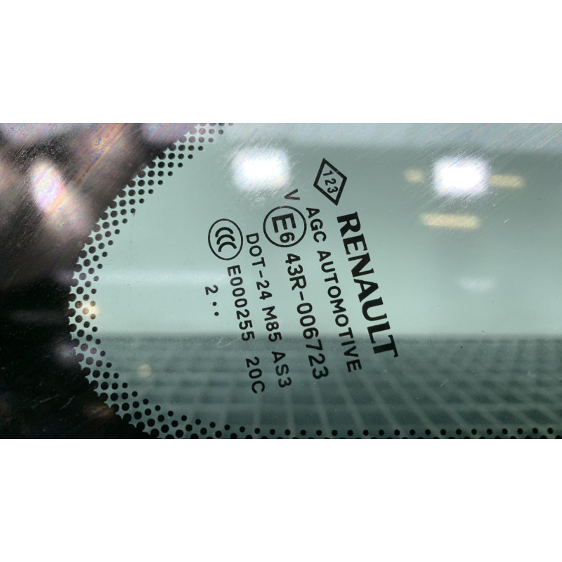 Custode arriere droit RENAULT SCENIC 3 Photo n°2