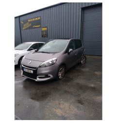 Custode arriere droit RENAULT SCENIC 3