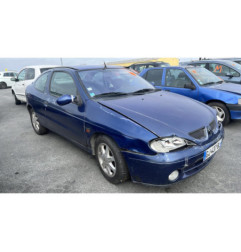 Serrure avant droit RENAULT MEGANE 1