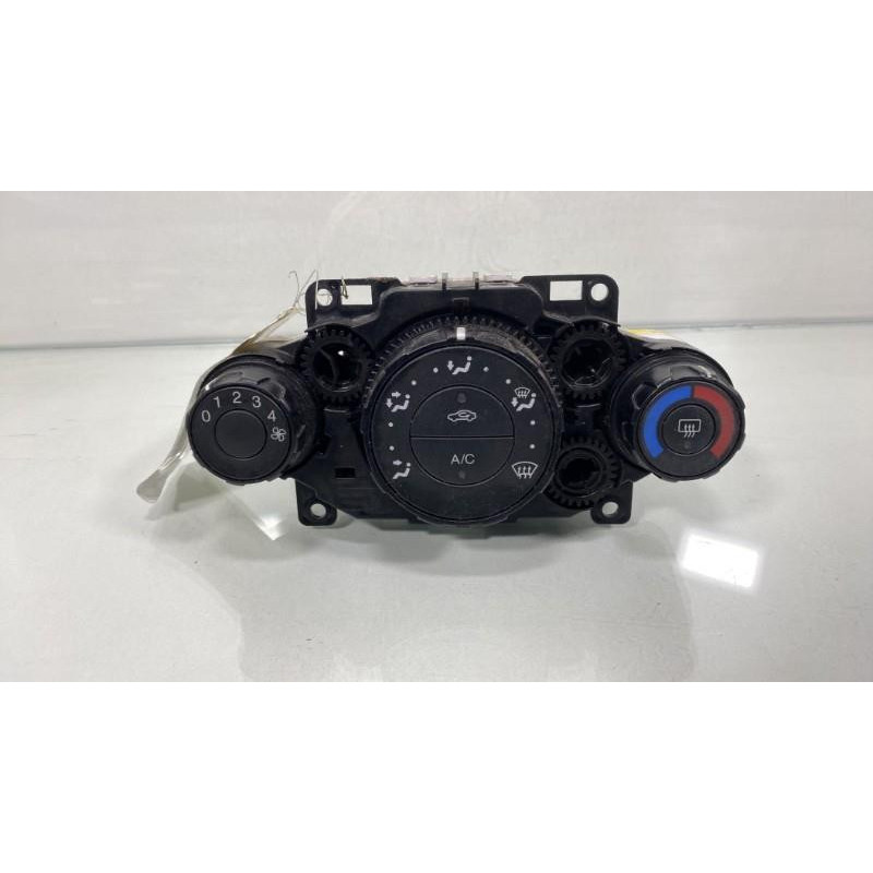 Commande chauffage FORD FIESTA 6 Photo n°1