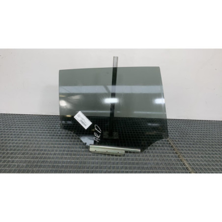Vitre arriere droit TOYOTA AVENSIS 3 Photo n°1