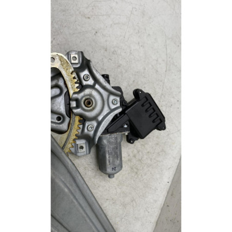 Leve vitre electrique arriere droit TOYOTA AVENSIS 3 Photo n°1