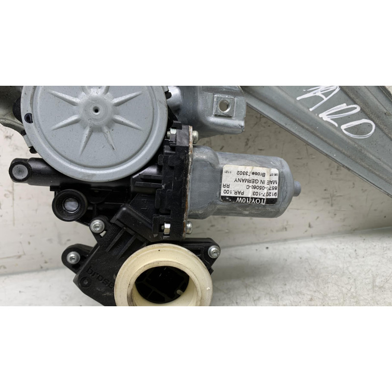 Leve vitre electrique arriere droit TOYOTA AVENSIS 3 Photo n°3