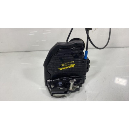 Serrure arriere droit TOYOTA AVENSIS 3