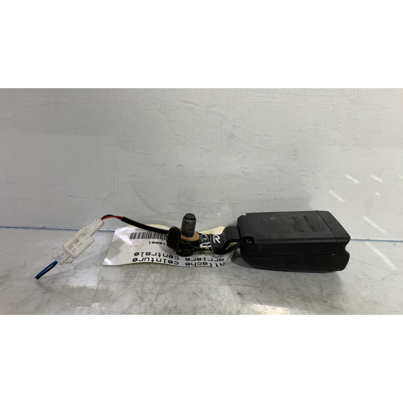 Attache ceinture arriere centrale KIA SPORTAGE 4 Photo n°1